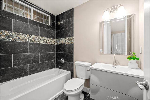 3858 Richwood, El Monte, CA 91732