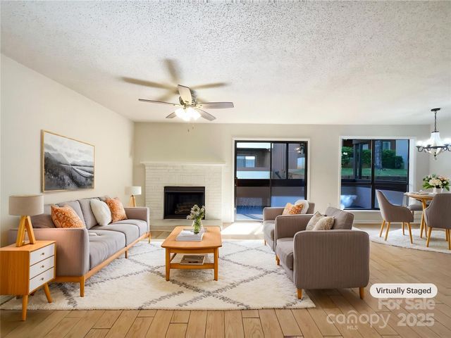 7116 Winery Lane, Charlotte, NC 28227