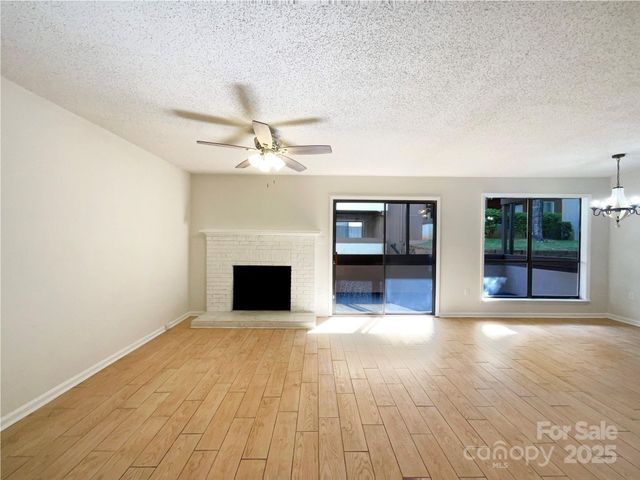 7116 Winery Lane, Charlotte, NC 28227