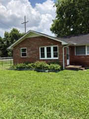 100 Glenmont Dr # A, Nashville, TN 37210
