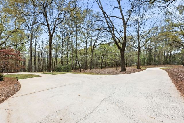 1111 Thornwell Drive, Athens, GA 30606