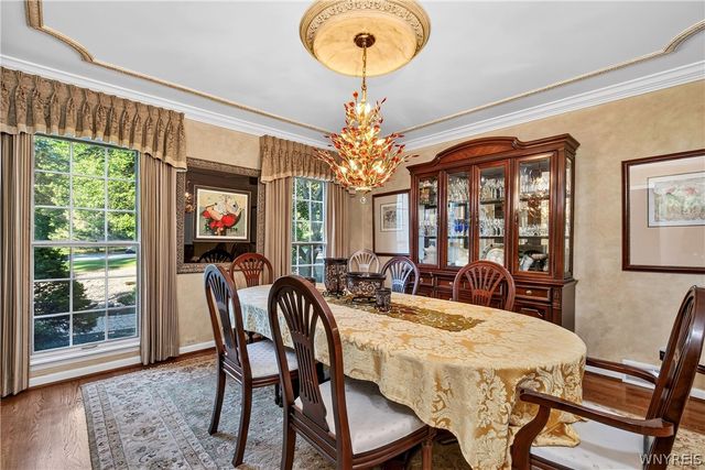 76 Tanglewood Drive West, Orchard Park, NY 14127