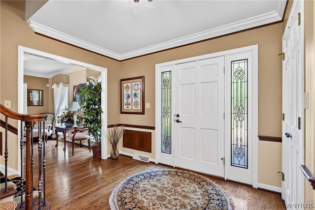 76 Tanglewood Drive West, Orchard Park, NY 14127