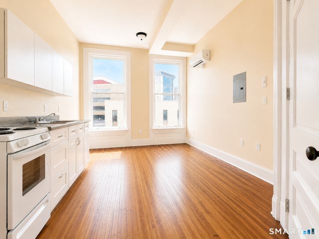 105 Bank Street 2G, Waterbury, CT 06702