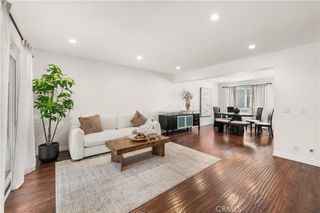 18333 Hatteras 6, Tarzana, CA 91356