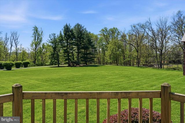 4664 BERGSTROM RD, Doylestown, PA 18902