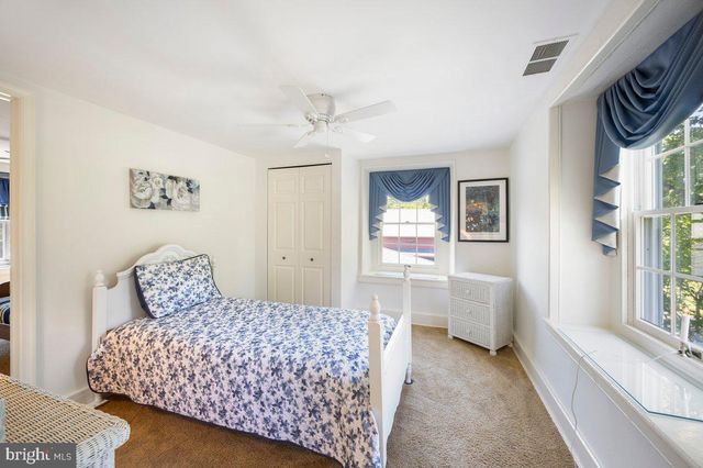 4664 BERGSTROM RD, Doylestown, PA 18902