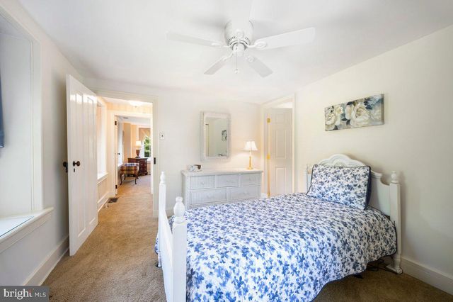 4664 BERGSTROM RD, Doylestown, PA 18902