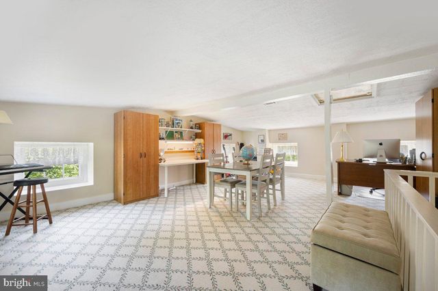4664 BERGSTROM RD, Doylestown, PA 18902
