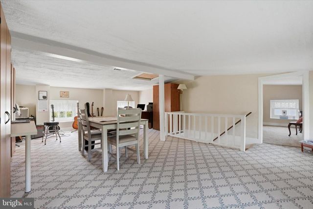 4664 BERGSTROM RD, Doylestown, PA 18902