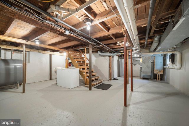4664 BERGSTROM RD, Doylestown, PA 18902
