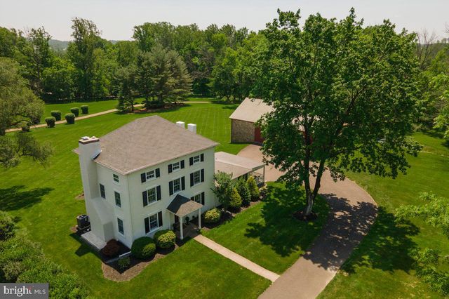 4664 BERGSTROM RD, Doylestown, PA 18902