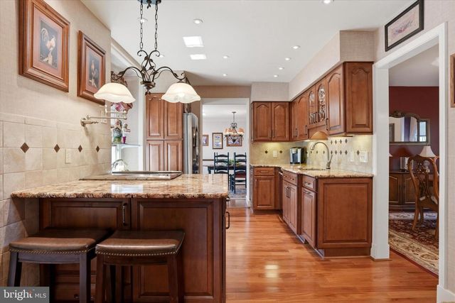 4664 BERGSTROM RD, Doylestown, PA 18902