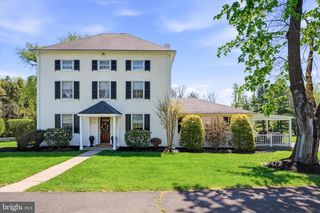 4664 BERGSTROM RD, Doylestown, PA 18902