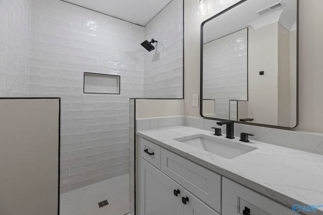 2708 Briarwood Drive SE, Huntsville, AL 35801