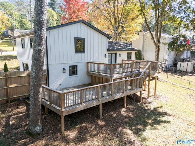 2708 Briarwood Drive SE, Huntsville, AL 35801