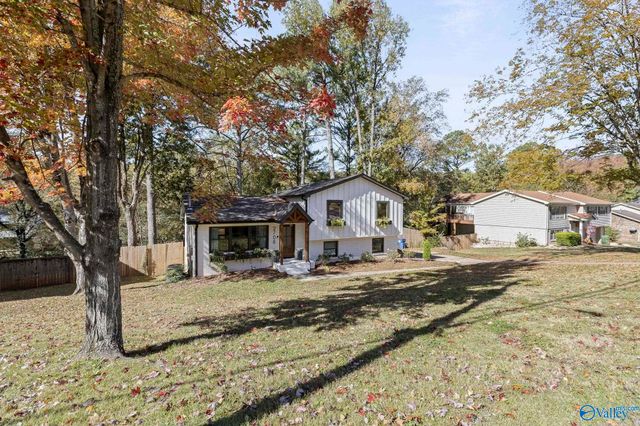 2708 Briarwood Drive SE, Huntsville, AL 35801