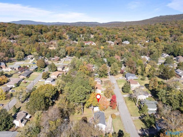 2708 Briarwood Drive SE, Huntsville, AL 35801