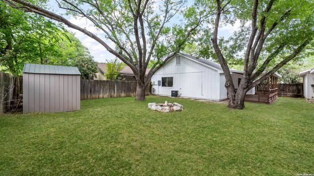 15527 Knollglade, San Antonio, TX 78247