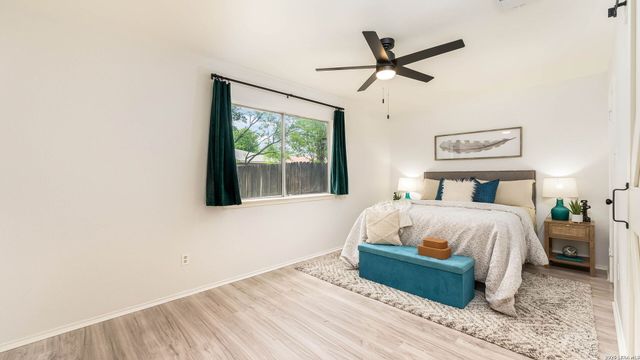 15527 Knollglade, San Antonio, TX 78247