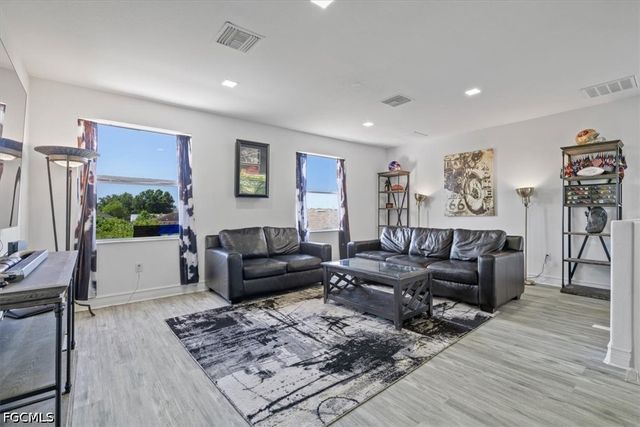3007 8th ST W, Lehigh Acres, FL 33971