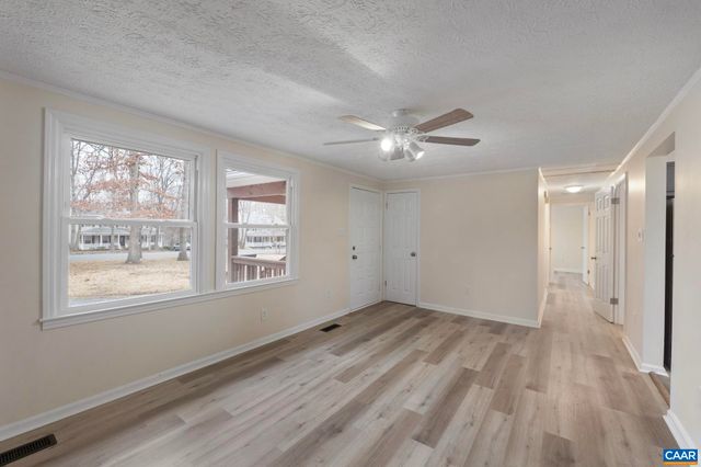 15 SMOKEWOOD DR, Palmyra, VA 22963