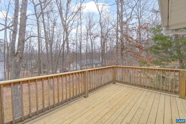 15 SMOKEWOOD DR, Palmyra, VA 22963