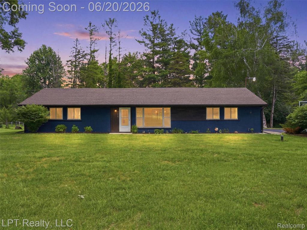 3700 Napier Road, Canton Charter Township, MI 48187