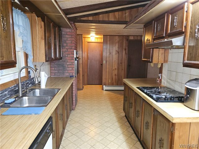 6031 Smith Road, Hamburg, NY 14075