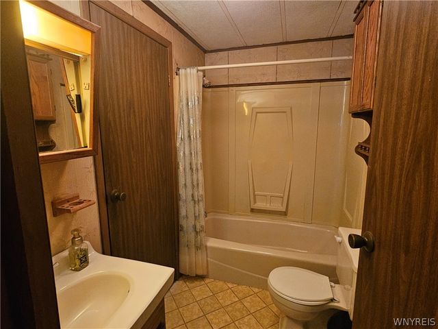 6031 Smith Road, Hamburg, NY 14075