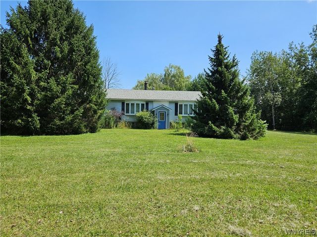 6031 Smith Road, Hamburg, NY 14075