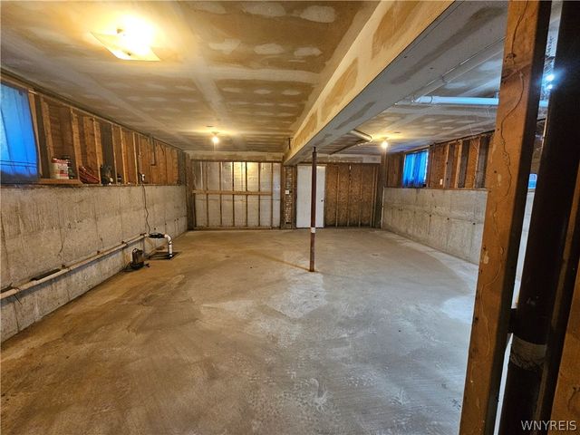 6031 Smith Road, Hamburg, NY 14075