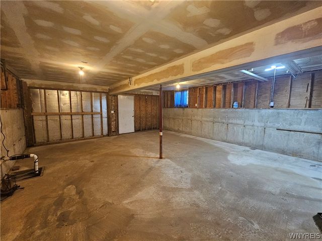 6031 Smith Road, Hamburg, NY 14075