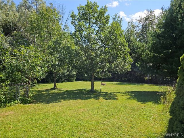 6031 Smith Road, Hamburg, NY 14075