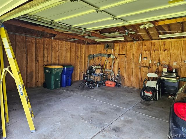 6031 Smith Road, Hamburg, NY 14075