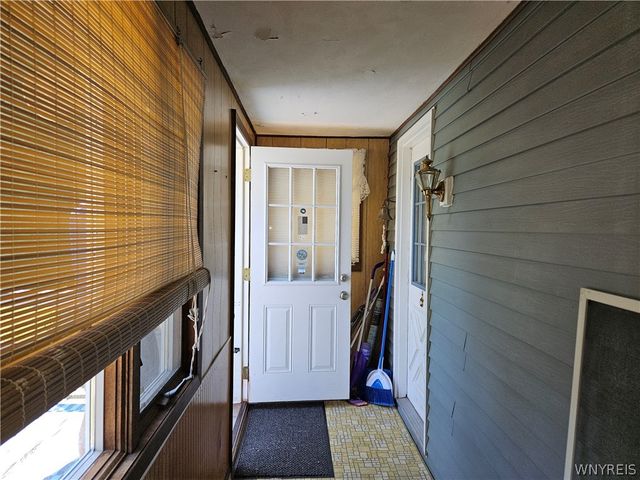 6031 Smith Road, Hamburg, NY 14075