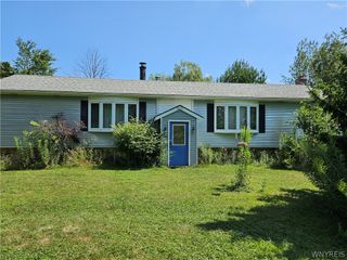 6031 Smith Road, Hamburg, NY 14075