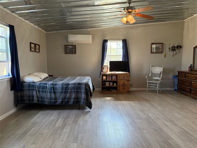 12845 Highway 6, Iredell, TX 76649