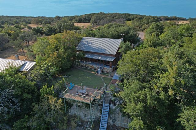 707 Cat Hollow Club DR, Spicewood, TX 78669