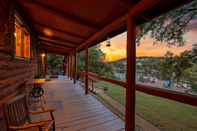 707 Cat Hollow Club DR, Spicewood, TX 78669