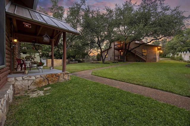 707 Cat Hollow Club DR, Spicewood, TX 78669