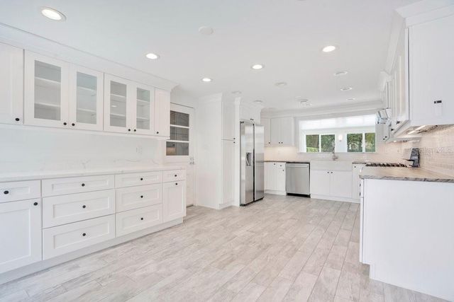 812 EAST BOULEVARD, Windermere, FL 34786