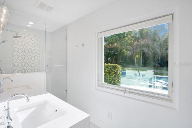 812 EAST BOULEVARD, Windermere, FL 34786