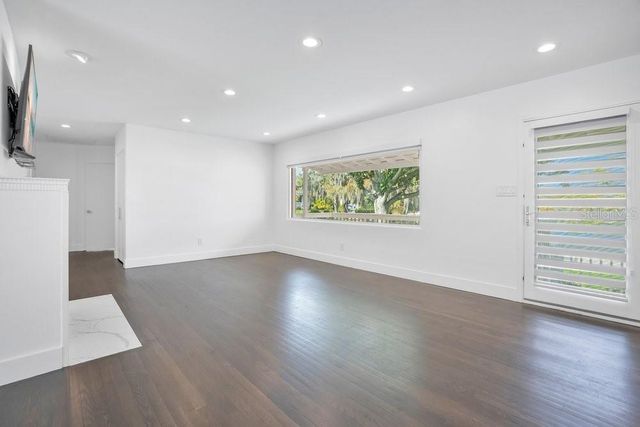 812 EAST BOULEVARD, Windermere, FL 34786