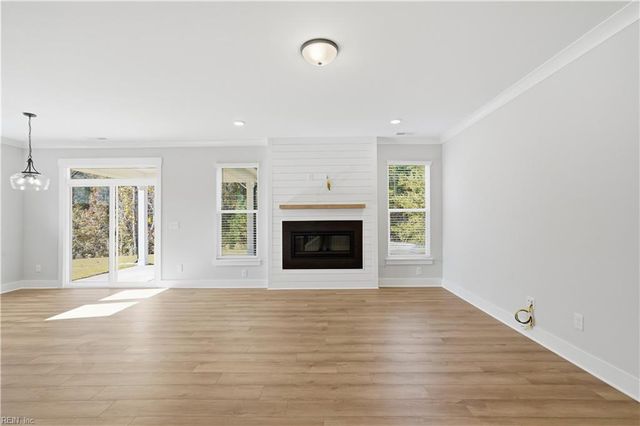 110 Waggle DR, Suffolk, VA 23434