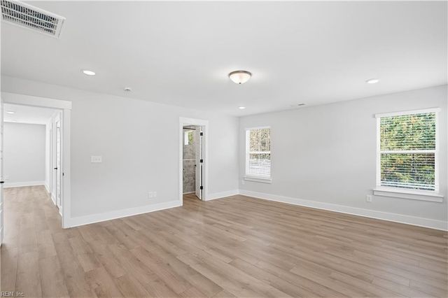 110 Waggle DR, Suffolk, VA 23434