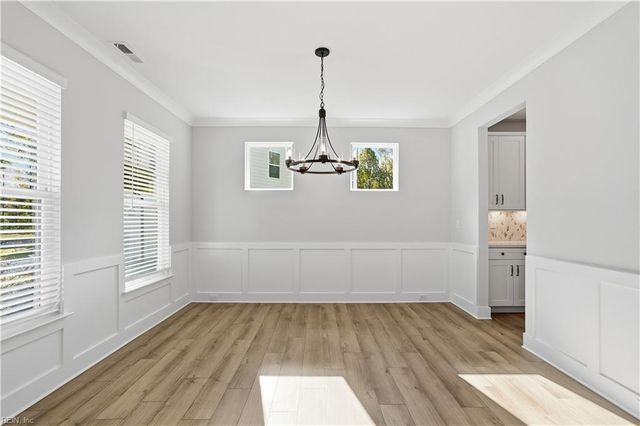 110 Waggle DR, Suffolk, VA 23434