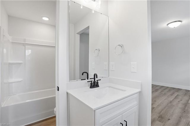 110 Waggle DR, Suffolk, VA 23434