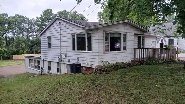 1004 Jefferson Avenue, Chippewa Falls, WI 54729