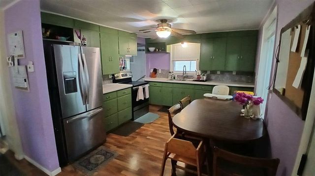 1004 Jefferson Avenue, Chippewa Falls, WI 54729